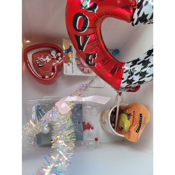 Heart shaped balloon or light up heart - Picture 5 of 7